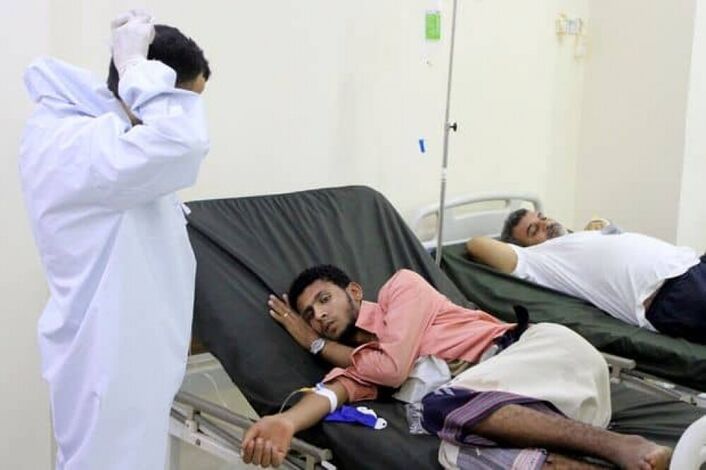طبيب يمني يتوقع مواعيد ذروة انتشار كورونا وانحساره
