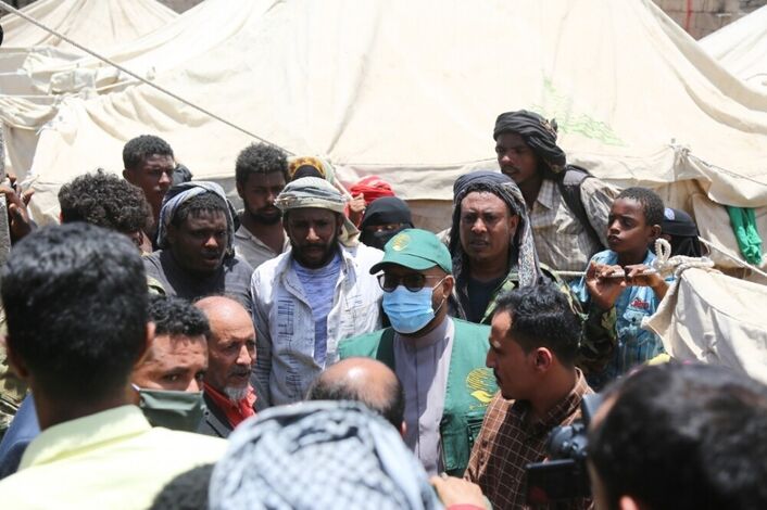 وزير الشؤون القانونية وحقوق الإنسان يشيد بدعم مركز الملك سلمان للإغاثة لمتضرري حي السيسبان بعدن