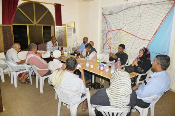 رؤساء الجمعيات التعاونية السكنية يعتزمون التصعيد ضد الفساد ويؤكد وقوفهم إلى جانب محافظ العاصمة عدن