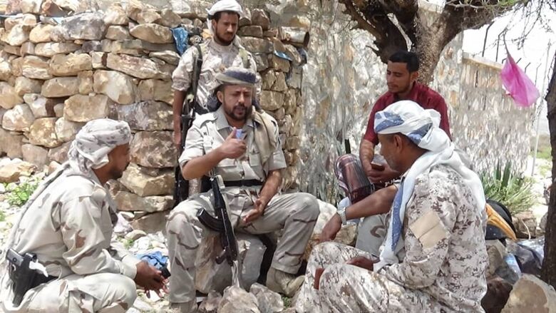 قائد محور طور الباحة يتفقد أبطال الجيش الوطني في جبهات القتال شمال لحج