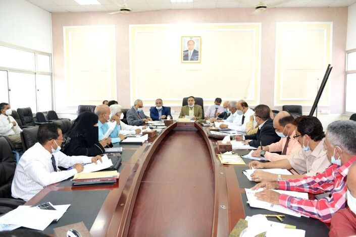 جامعة عدن تقرّ استئناف العملية التعليمية في الـ29 من مايو الجاري