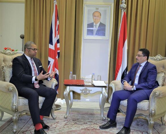 بن مبارك ووزير الدولة البريطانية يناقشان مستجدات الأوضاع في اليمن