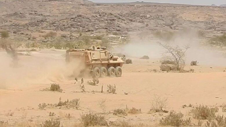 قوات الجيش تكسر هجوماً حوثياً في جبهة الخنجر وتكبّد المليشيا خسائر كبيرة