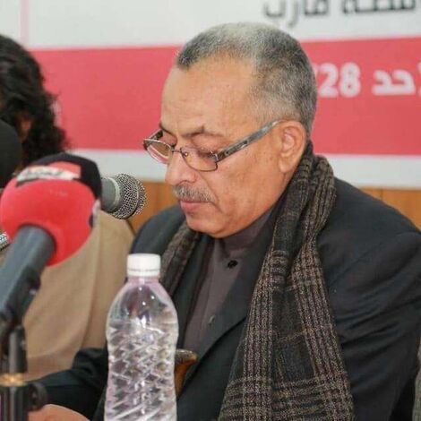 مسؤول حكومي: الحوثي وجَّه إههانة للوسيط العماني