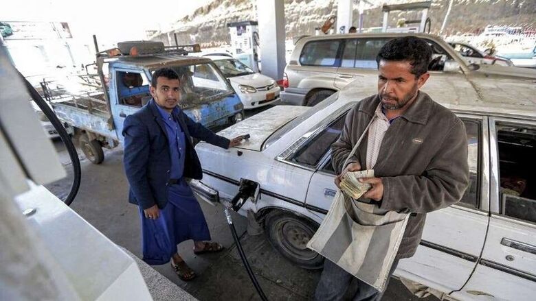 ردود فعل غاضبة بعد فرض الحوثي زيادة جديدة في أسعار الوقود