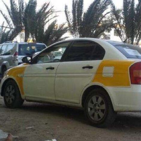 صنعاء : ضبط سائق سيارة اجرة ابتز فتاة شابة بصورها