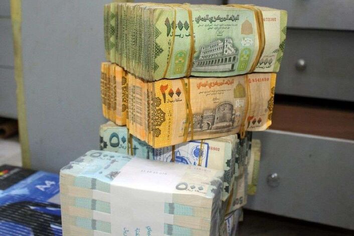 أسعار صرف العملات الأجنبية في عدن وصنعاء مقابل الريال اليمني