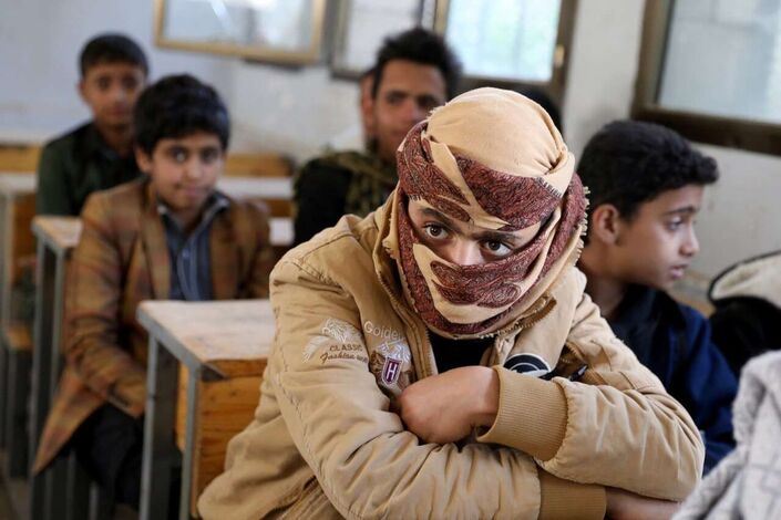 نقابة المعلمين تتهم مليشيا الحوثي بإستغلال الإمتحانات لتجنيد آلاف الطلاب للقتال في صفوفها