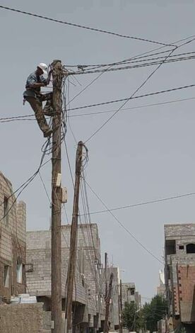 تواصل حملة إزالة الربط العشوائي للكهرباء في مديريات عدن