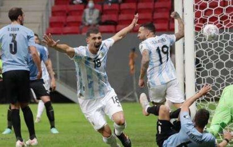 الأرجنتين تحسم مواجهة القمة أمام أوروجواي في بطولة كوبا امريكا