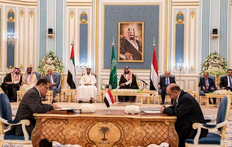وزير سابق: تأخير اتفاق الرياض يستفيد منه الحوثي 