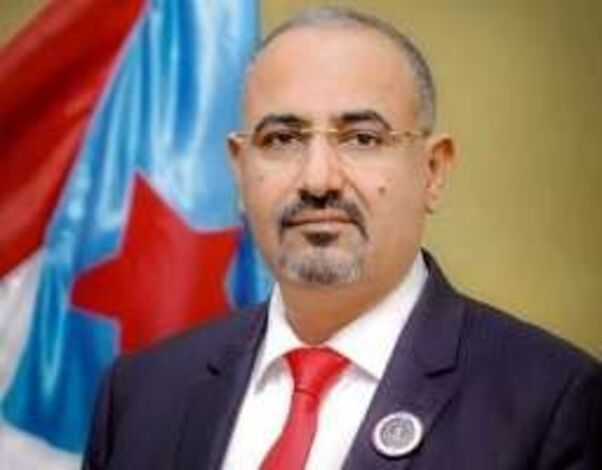 عاجل: الزبيدي يصدر قرارا بتعيين قيادة جديدة للمجلس الانتقالي بحضرموت