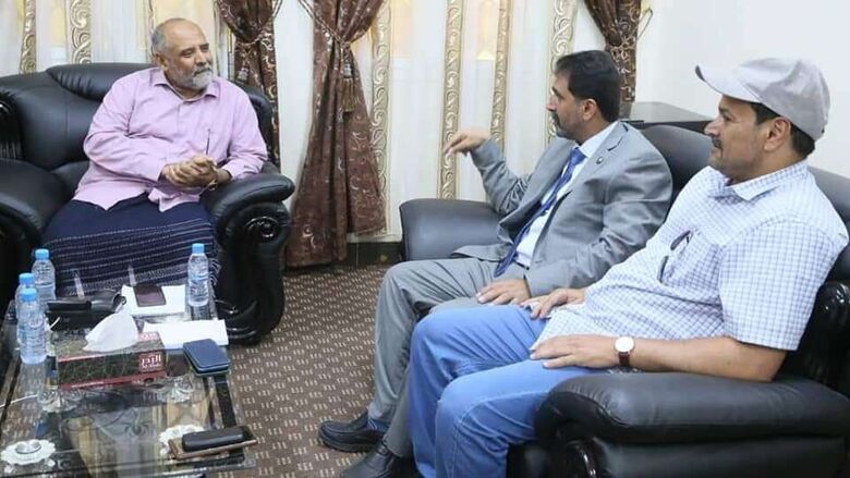 وكيل وادي حضرموت يبحث مع المدير التنفيذي لشركة الغاز اليمنية الوضع التمويني وبدء تنفيذ مشروع منشأة الغاز الحكومية بالوادي