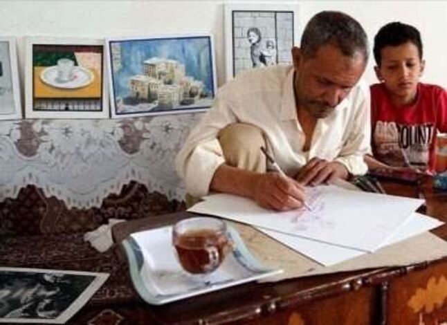 عبد اللطيف المجاهد رسام يمني يعاني من مرض الصم والبكم.. تعرف على قصته؟