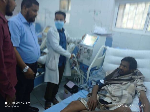 الدكتور وليد الزغير يزور مستشفى خليفة في الشمايتين بتعز