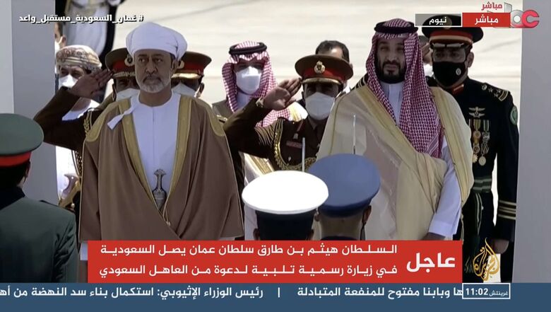 سياسي : وصول سلطان عمان إلى السعودية ستضع خطة إنهاء الحرب في اليمن