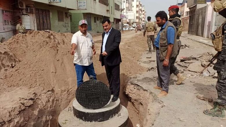 مدير عام المنصورة يدشن مشروع تحسين شبكة الصرف الصحي بمدينة التقنية