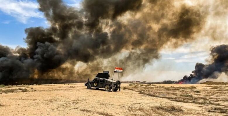 عرض الصحف البريطانية "مقاتلو تنظيم الدولة "يعيدون تجميع صفوفهم في قلب العراق" - الغارديان