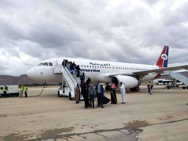 طيران اليمنية يعاود التزود بالوقود في جيبوتي بسبب نفاذه في عدن