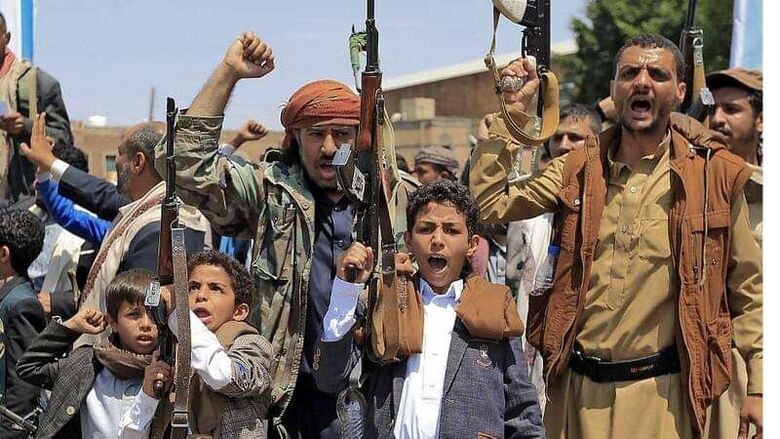 وزير الأعلام اليمني: جرائم الحوثي لاتختلف عن القاعدة وداعش
