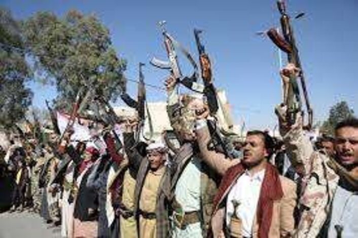 ميليشيات الحوثي تفرض على شيوخ قبائل صنعاء تجنيد مقاتلين تابعين لها