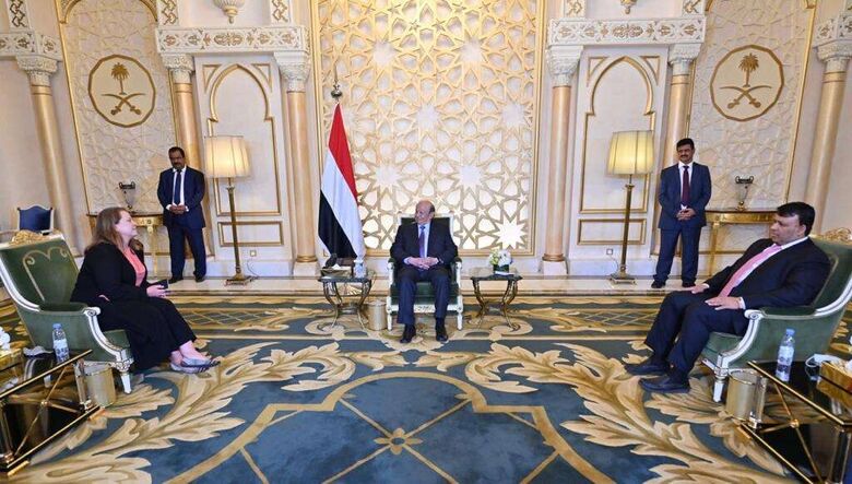 رئيس الجمهورية يثمن الجهود الامريكية لإحلال السلام في اليمن