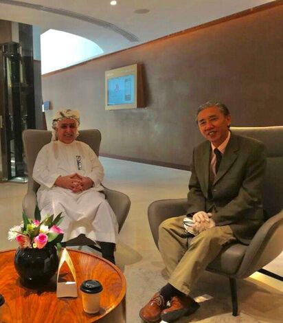 عضو مجلس الشورى ورئيس مجلس مشائخ قبائل أرحب يلتقي السفير الصيني لدى اليمن