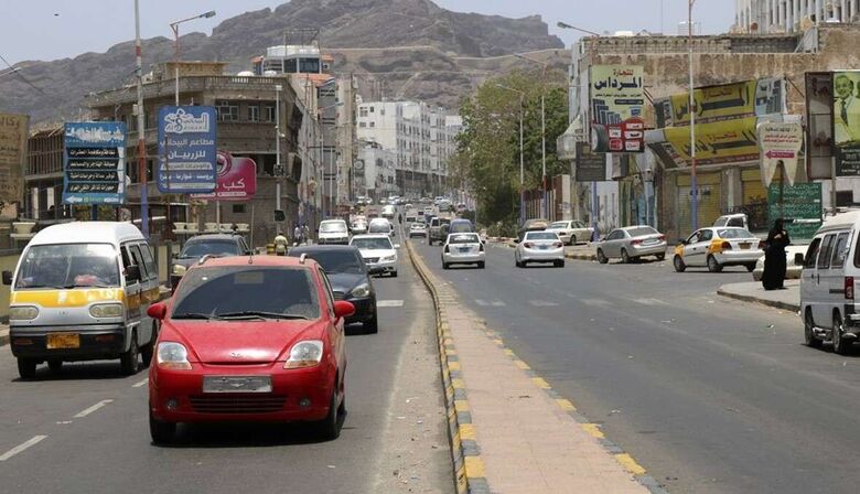 صحافي: لا حل للأوضاع في عدن إلا بعودة مؤسسات الدولة