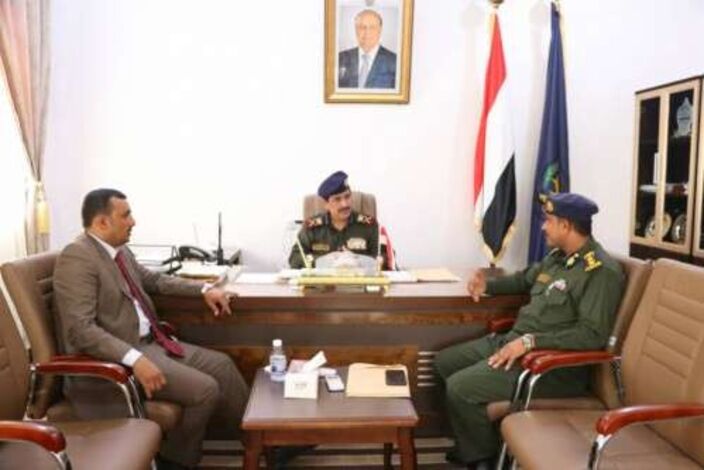 وزير الداخلية يلتقي محافظ سقطرى ويطلع على الأوضاع الأمنية بالمحافظة