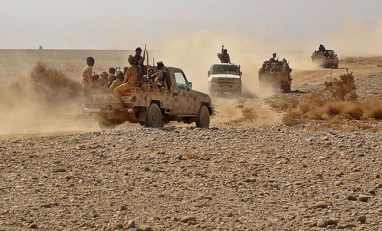 رويترز : الحوثيون يقتربون من مأرب باليمن وعيونهم على حقول النفط والغاز