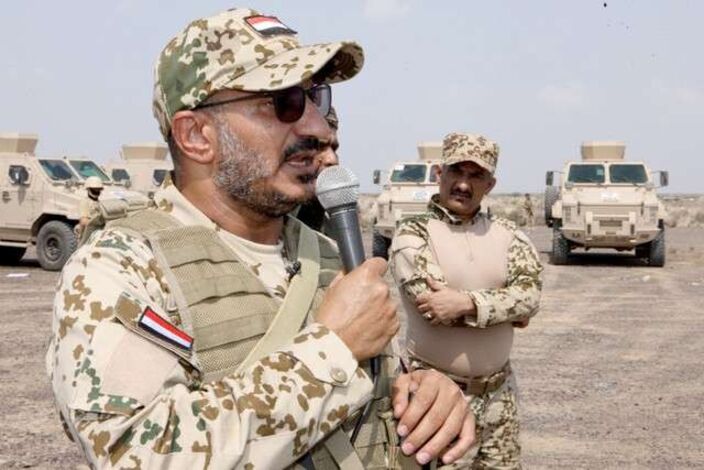 قائد المقاومة الوطنية يدعو اليمنيين للتمسك بقيم ثورة سبتمبر