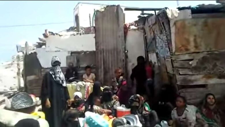 في واقعة نادرة وخطيرة: تهجير عشرات الأسر من مساكنها في كريتر (فيديو)