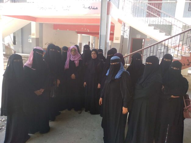 عضوات المرأة المجتمعية ينفذن مبادرة بمدرسة أزال في القلوعة بالتواهي