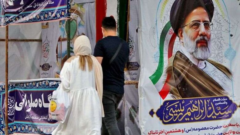 عرض الصحف البريطانية: المحادثات النووية الإيرانية: الصقور "مستعدون للانقضاض إذا تباطأت" طهران – في الغارديان
