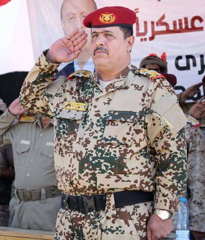 قائد القوات المشتركة محور أبين يعزي المهندس أحمد الميسري في وفاة العقيد عبدالله ناصر الميسري