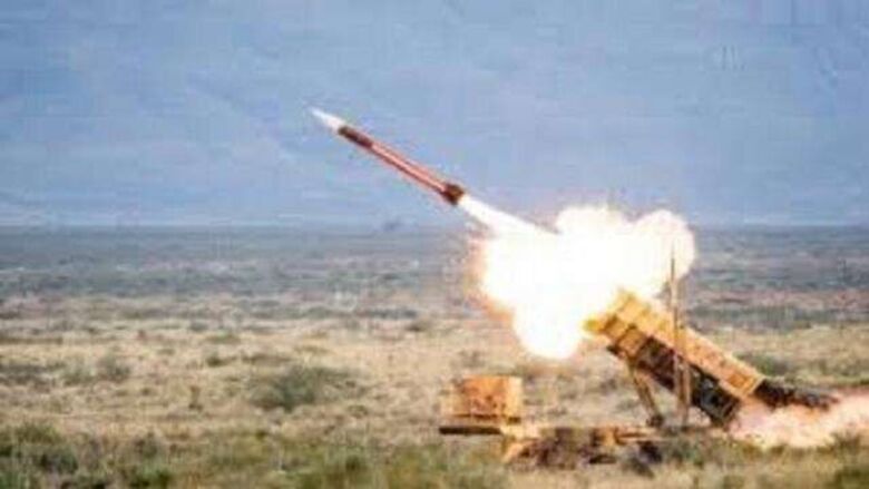 أطلقهما الحوثي.. سقوط صاروخين باليستيين داخل اليمن