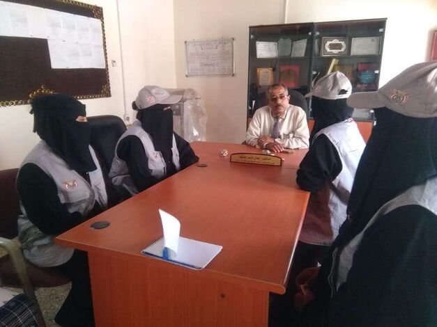 فريق مشرفات C4D بأبين (نوادي الامهات) يلتقين بمدير عام مكتب الصحة والسكان في المحافظة