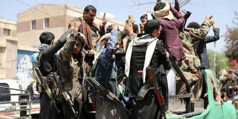 الحوثي يشيع 26عنصر لقوا مصرعهم في جبهات مأرب والساحل الغربي