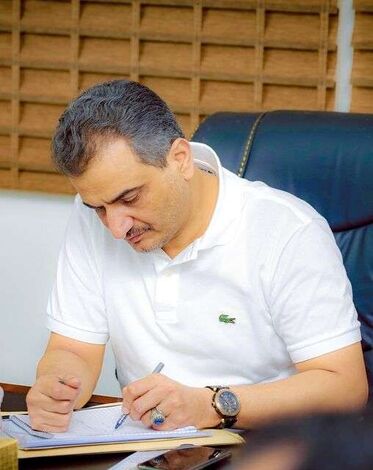 محافظ عدن يُكلف مديرين جديدين لمديريتي دار سعد والبريقة