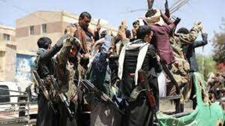 الحوثيون يسوقون 80 (مهمشاً) في إب إلى جبهات القتال