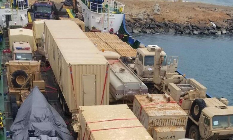 بعد خطف الحوثيين سفينة إماراتية.. تشاور خليجي أمريكي حول أمن الممرات المائية