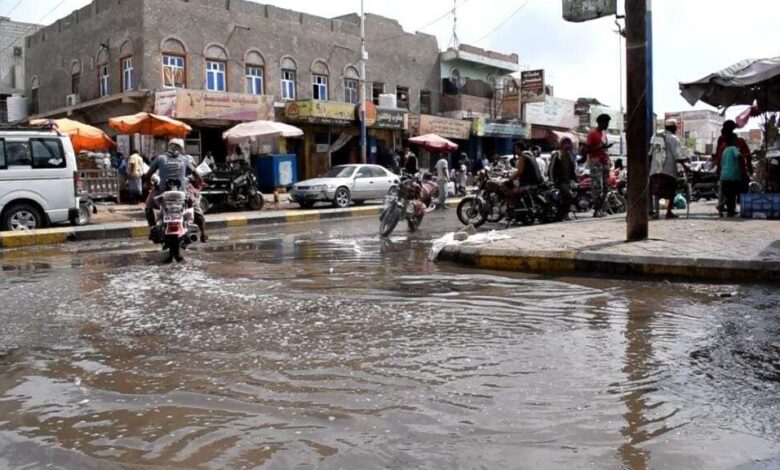 مياه الأمطار تكشف فشل المشاريع في مديرية زنجبار