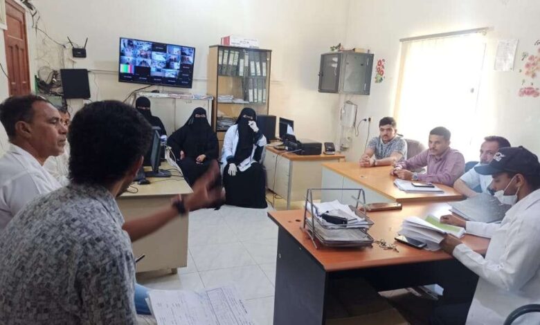 مدير مستشفى الغيضة يتراس اجتماعاً للجنة متابعة زيادة الحوافز ورؤساء الأقسام بالمستشفى