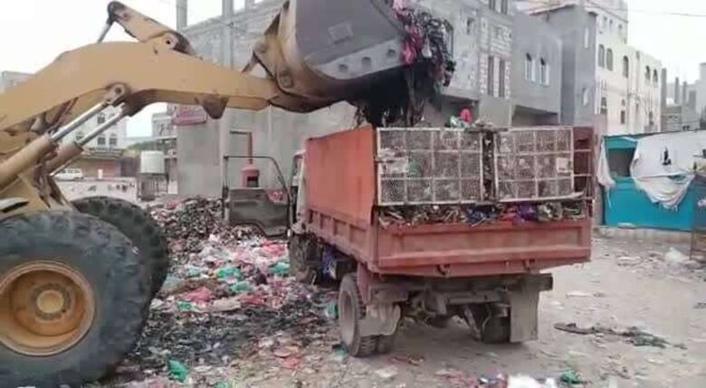 صندوق النظافة بردفان ينفذ حملة نظافة واسعة في شوارع مدينة الحبيلين