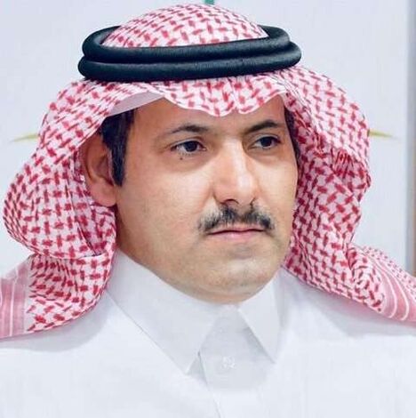 السفير آل جابر يؤكد استمرار الدعم السعودي لليمن في مختلف المجالات