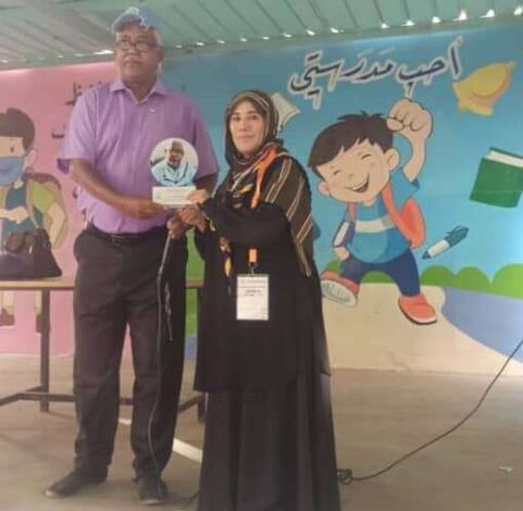 مدرسة الوحدة للتعليم الأساسي في عدن  تحتفي بالفائز بمسابقة الرائد العربي لعام2021