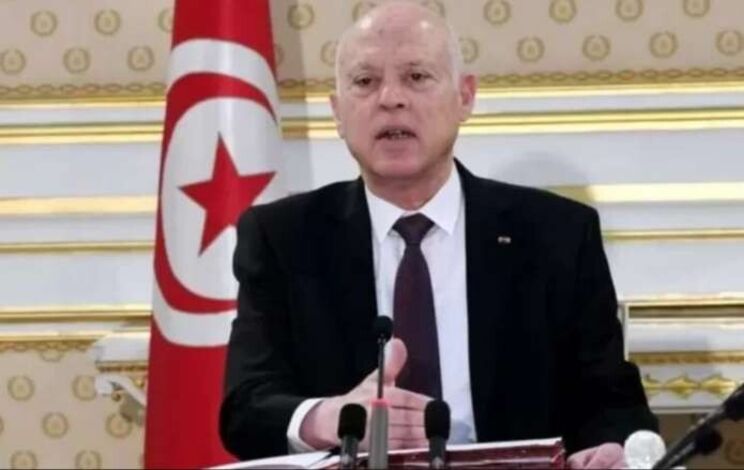 عرض الصحف البريطانية - صحف بريطانية تناقش قرارات الرئيس التونسي قيس سعيد وأزمة أوكرانيا