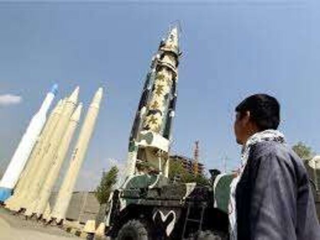 خبير روسي:العلماء الحوثيون اليمنيون على وشك تحقيق اختراق في تكنولوجيا الصواريخ