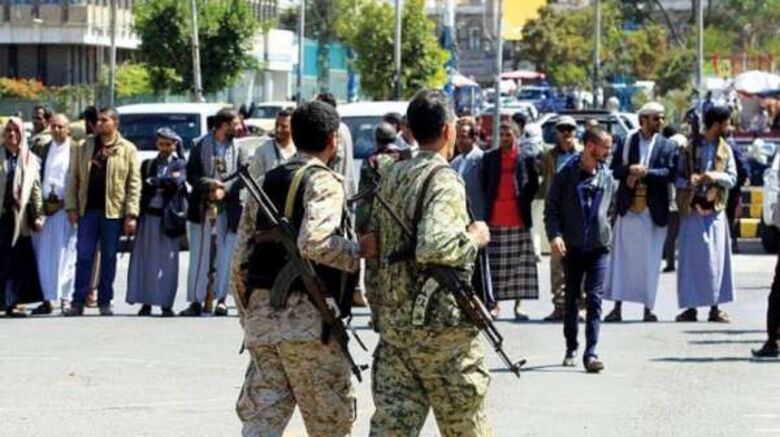 الحوثيون يعززون انتشارهم في شوارع صنعاء ويشنون حملة اعتقالات