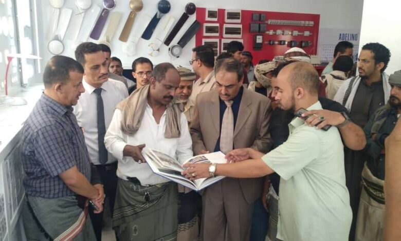 القائم بأعمال محافظ شبوة يفتتح ناسا للتجارة والتوكيلات بمدينة عتق